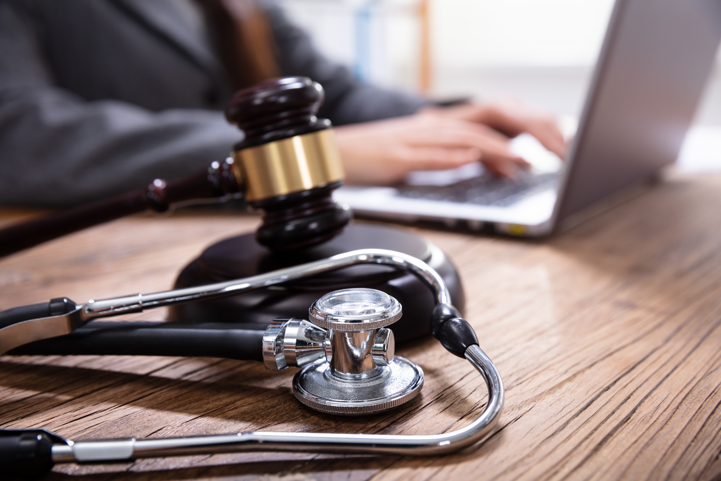 what is an expert witness