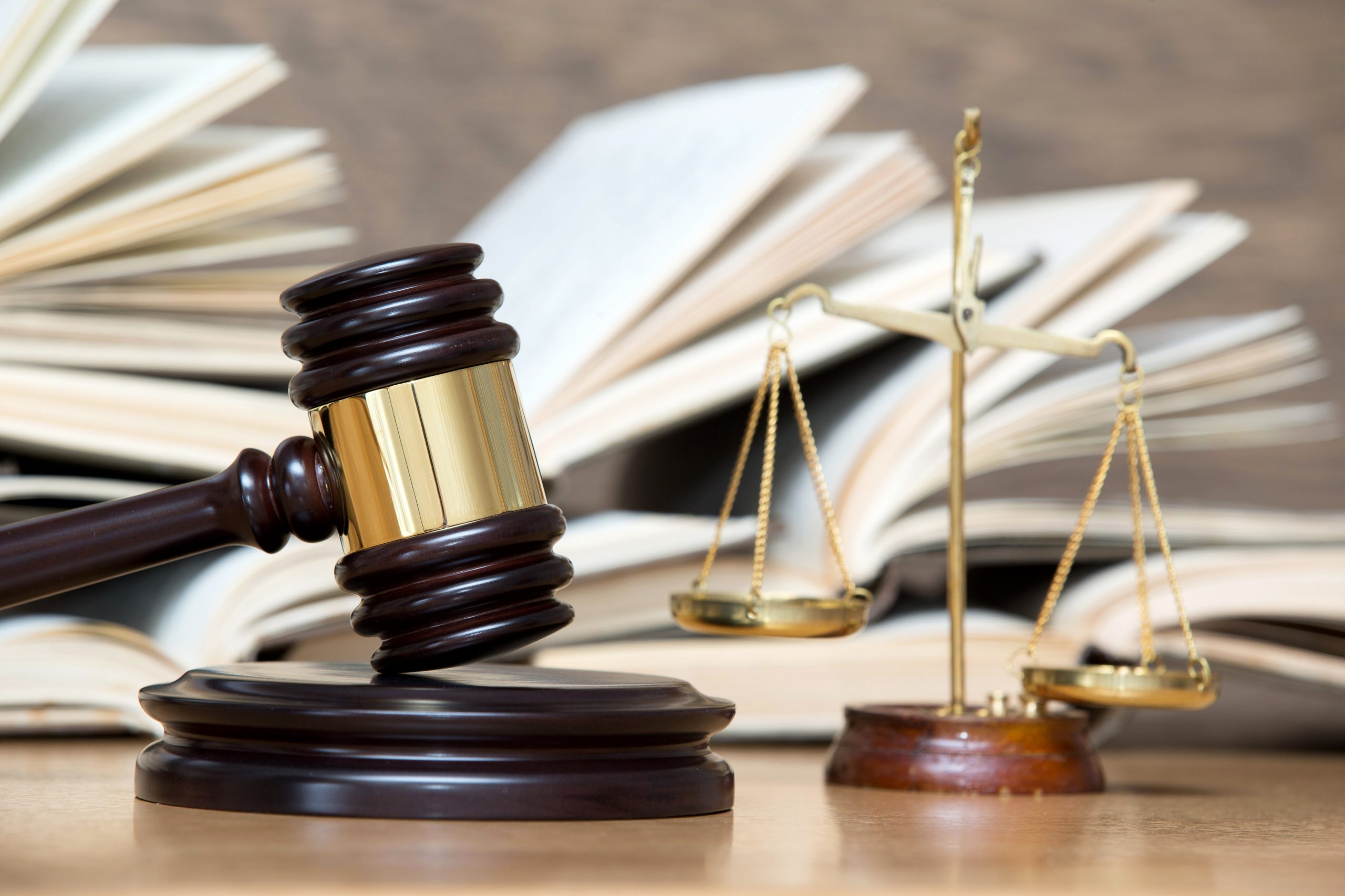 different opinions of expert witnesses