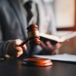 expert loses independence